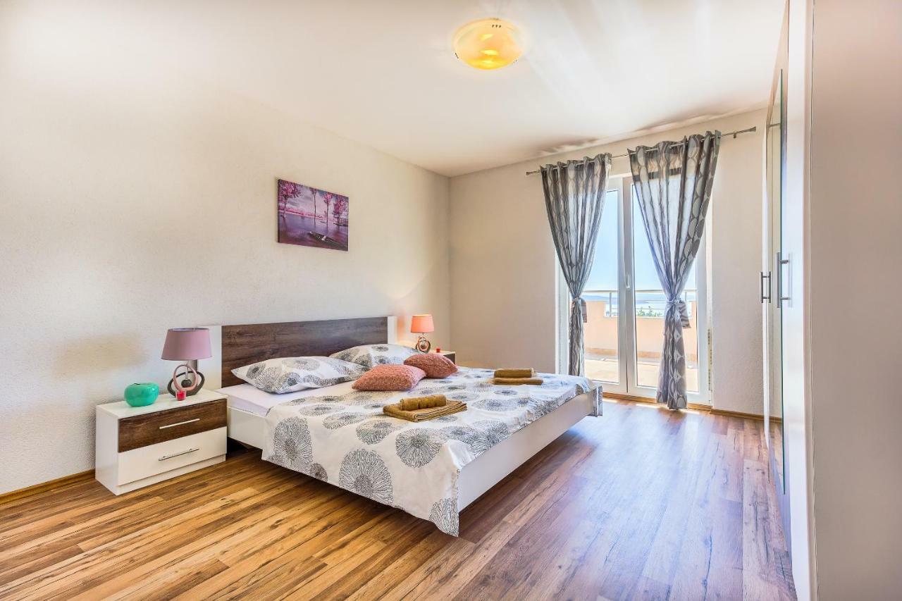Modern Apartment With Large Pool&Sea View Каштела Екстер'єр фото